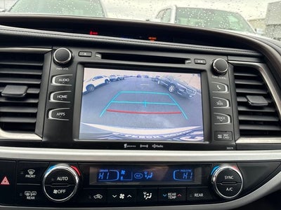 2018 Toyota Highlander SE