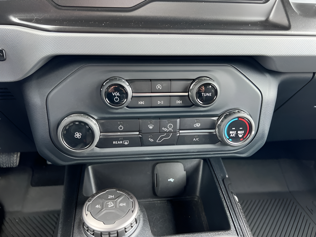 2022 Ford Bronco Base