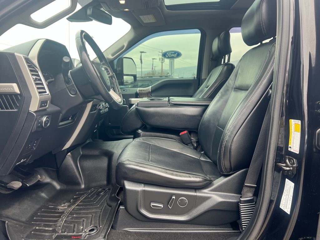 2017 Ford F-350SD Lariat